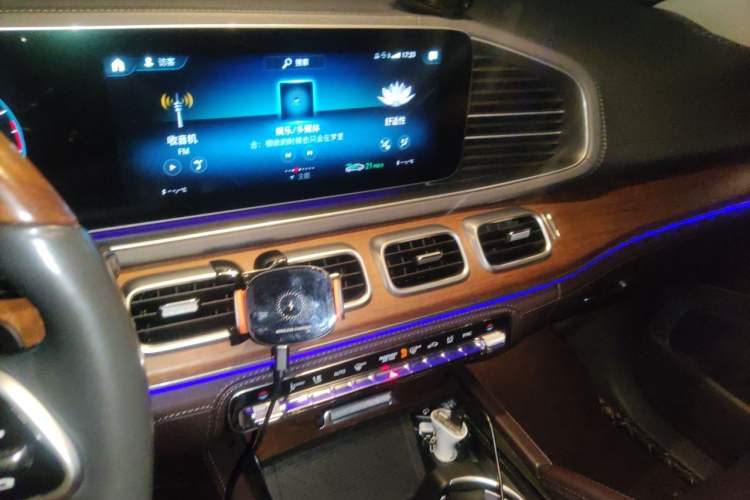 Used Mercedes-Benz GLS 2020 GLS 450 4MATIC Luxury Model Audio And AC Panel
