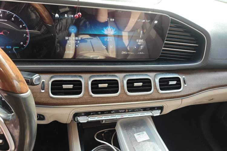 Used Mercedes-Benz GLS 2020 GLS 450 4MATIC Luxury Model Audio And AC Panel