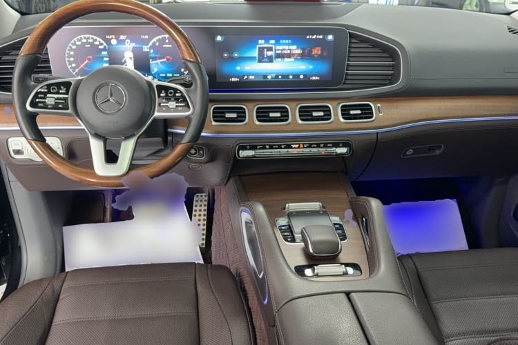 Used Mercedes-Benz GLS 2020 GLS 450 4MATIC Luxury Model Center Console