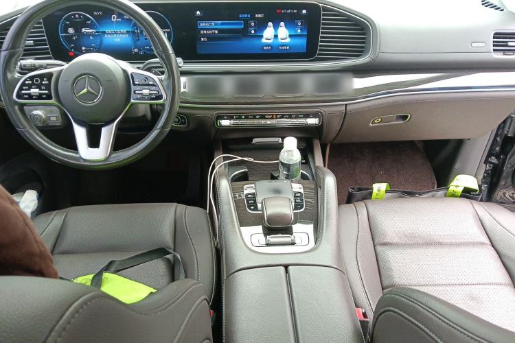 Used Mercedes-Benz GLS 2020 GLS 450 4MATIC Dynamic Edition Center Console