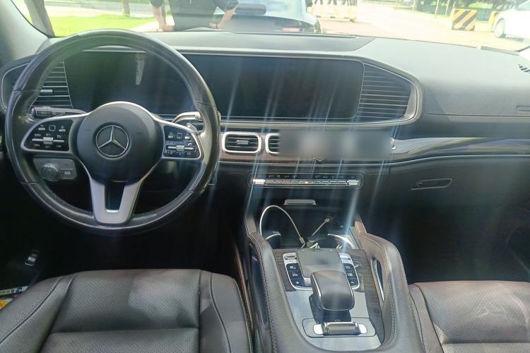 Used Mercedes-Benz GLS 2020 GLS 450 4MATIC Dynamic Edition Center Console