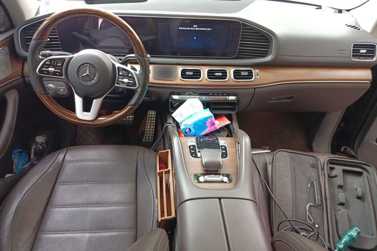 Used Mercedes-Benz GLS 2020 GLS 450 4MATIC Luxury Model Center Console