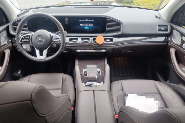 Used Mercedes-Benz GLS 2020 GLS 450 4MATIC Dynamic Edition Center Console