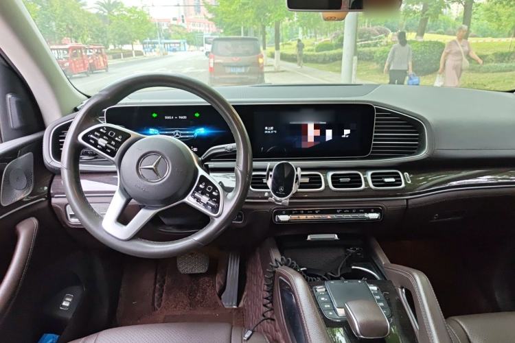 Used Mercedes-Benz GLS 2020 GLS 450 4MATIC Dynamic Edition Center Console