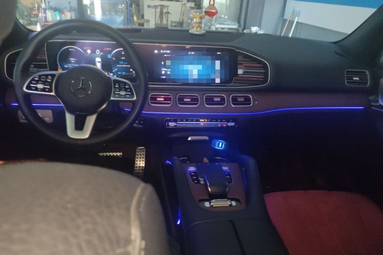 Used Mercedes-Benz GLS 2020 GLS 450 4MATIC Luxury Model Center Console