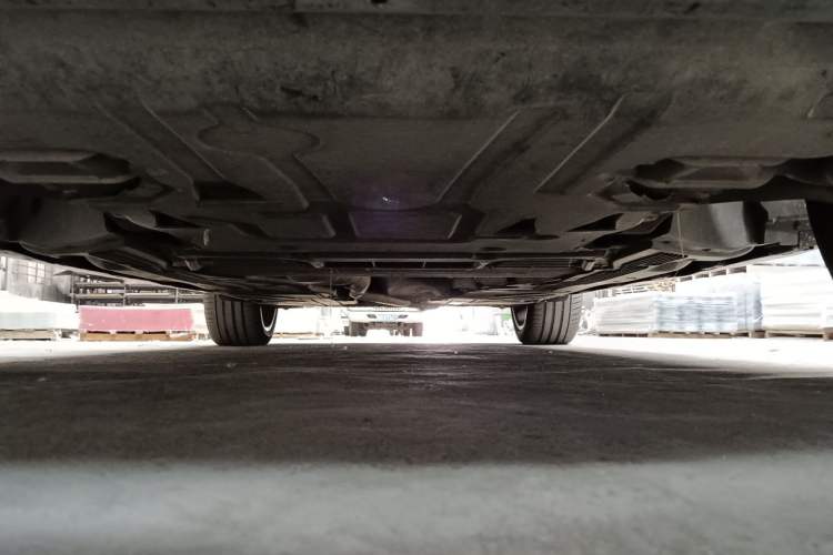 Used Mercedes-Benz GLS  Chassis Front