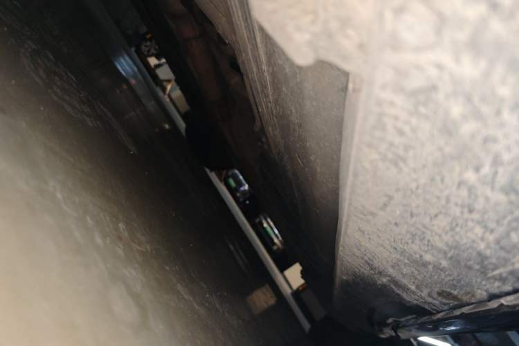 Used Mercedes-Benz GLS  Chassis Front Left