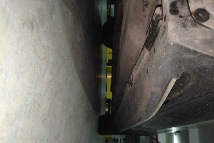 Used Mercedes-Benz GLS  Chassis Front Left