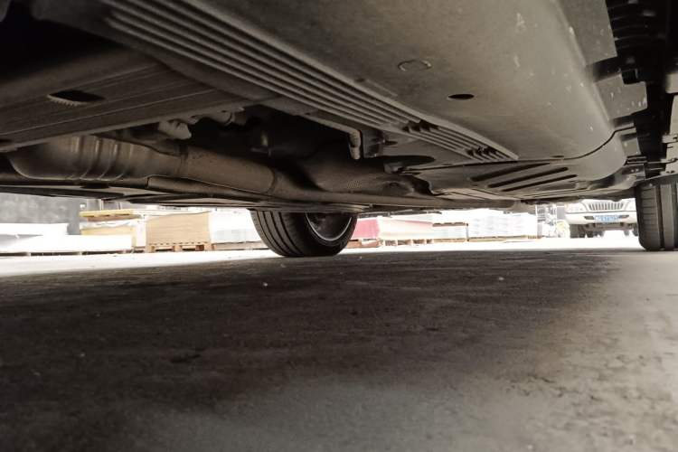 Used Mercedes-Benz GLS  Chassis Front Left