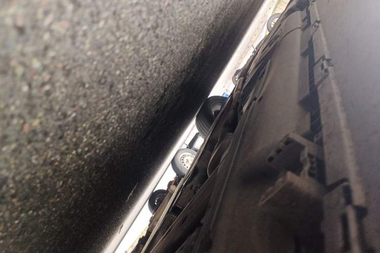 Used Mercedes-Benz GLS  Chassis Front Right