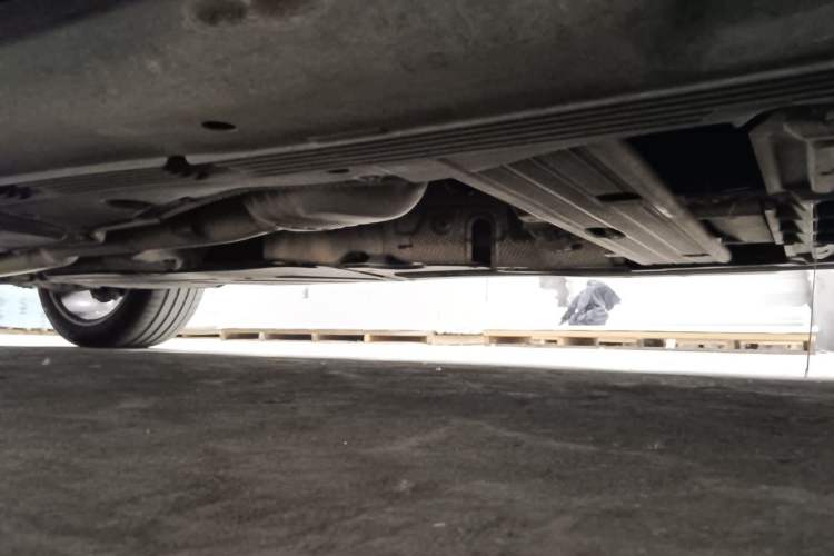 Used Mercedes-Benz GLS  Chassis Front Right