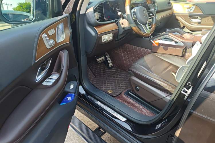 Used Mercedes-Benz GLS 2020 GLS 450 4MATIC Luxury Model Driver Seat