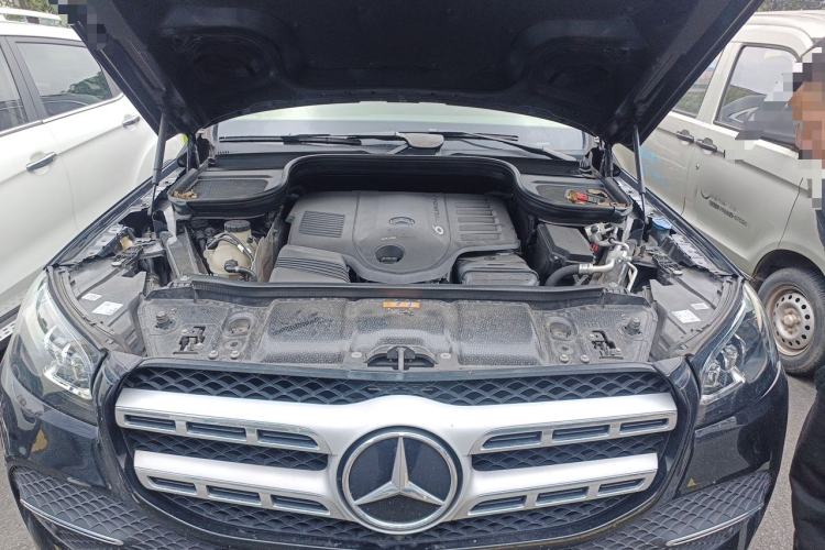 Used Mercedes-Benz GLS  Engine Bay