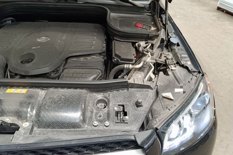 Used Mercedes-Benz GLS  Engine Bay Left