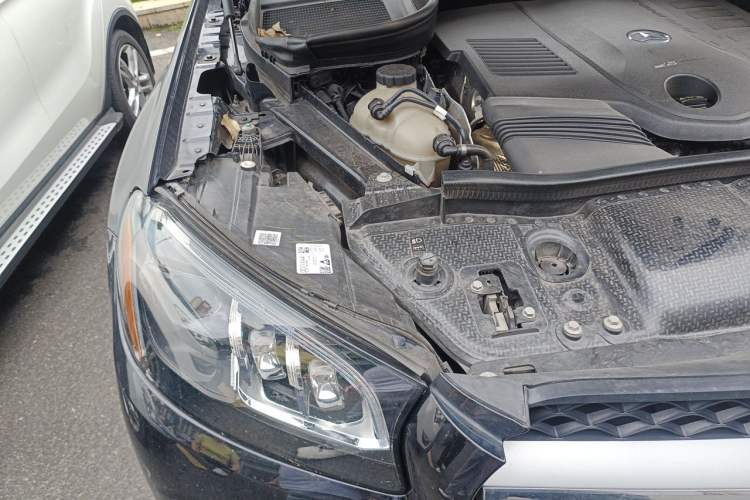 Used Mercedes-Benz GLS  Engine Bay Right
