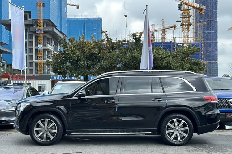 Used Mercedes-Benz GLS 2020 GLS 450 4MATIC Dynamic Edition Exterior 2