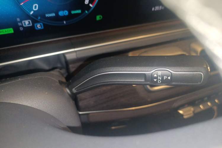 Used Mercedes-Benz GLS 2020 GLS 450 4MATIC Dynamic Edition Gear Lever