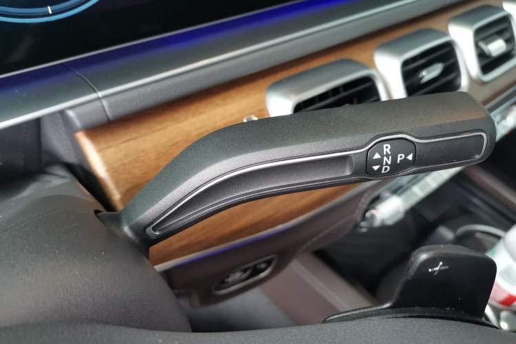 Used Mercedes-Benz GLS 2020 GLS 450 4MATIC Luxury Model Gear Lever