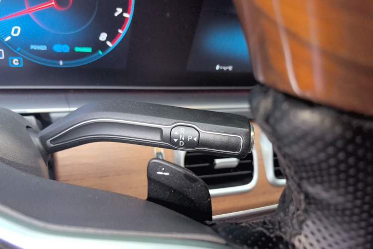Used Mercedes-Benz GLS 2020 GLS 450 4MATIC Luxury Model Gear Lever