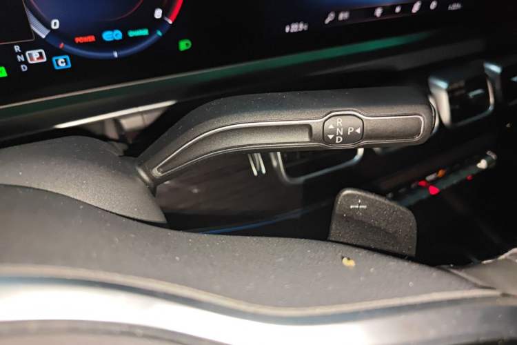 Used Mercedes-Benz GLS 2020 GLS 450 4MATIC Dynamic Edition Gear Lever