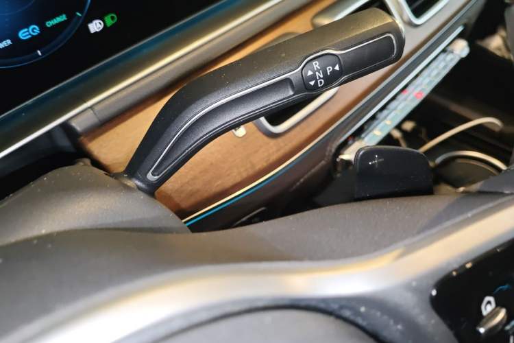 Used Mercedes-Benz GLS 2020 GLS 450 4MATIC Luxury Model Gear Lever