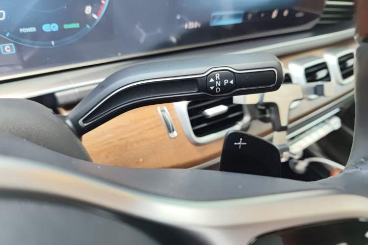 Used Mercedes-Benz GLS 2020 GLS 450 4MATIC Luxury Model Gear Lever
