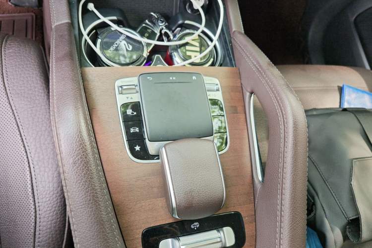 Used Mercedes-Benz GLS 2020 GLS 450 4MATIC Luxury Model Gear Lever