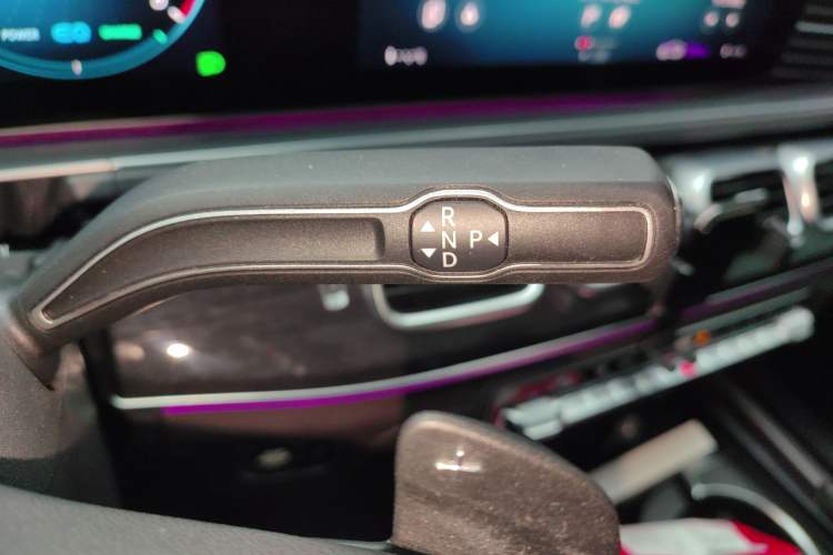 Used Mercedes-Benz GLS 2020 GLS 450 4MATIC Dynamic Edition Gear Lever