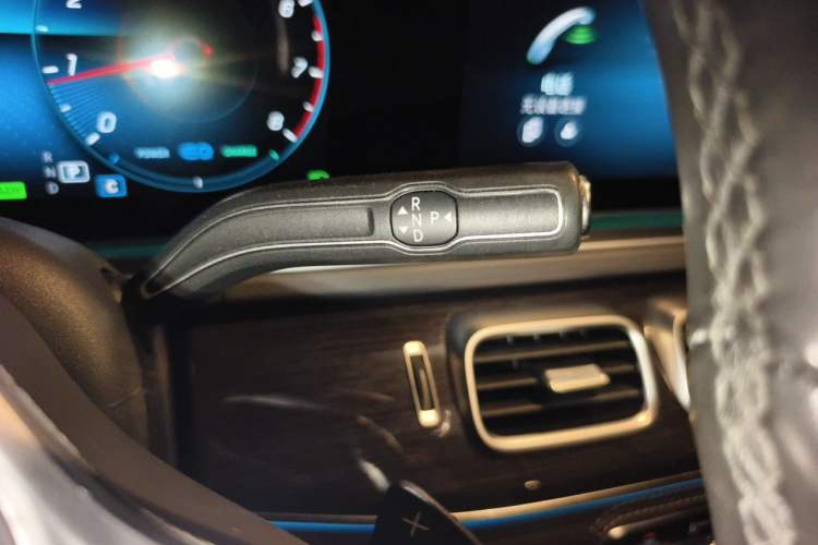 Used Mercedes-Benz GLS 2020 GLS 450 4MATIC Dynamic Edition Gear Lever