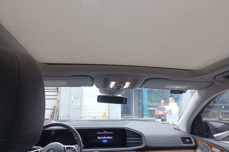 Used Mercedes-Benz GLS  Headliner