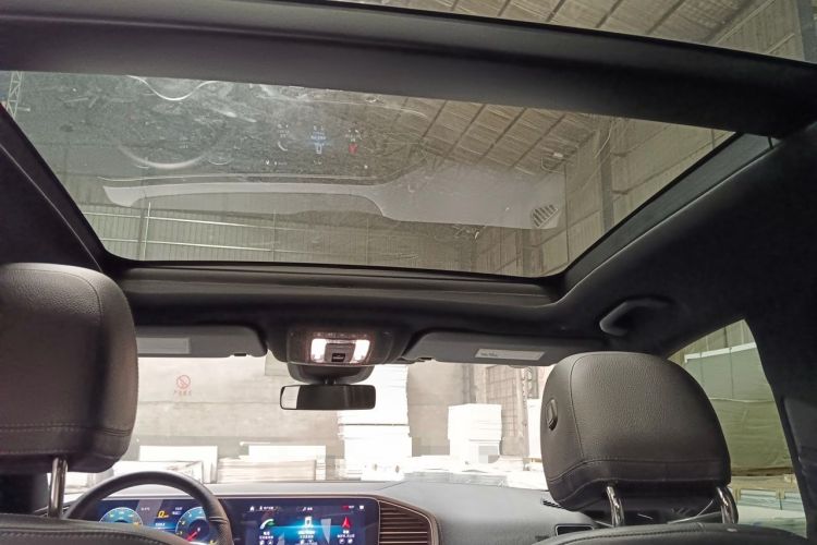 Used Mercedes-Benz GLS  Headliner