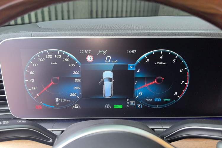 Used Mercedes-Benz GLS 2020 GLS 450 4MATIC Luxury Model Instrument Cluster