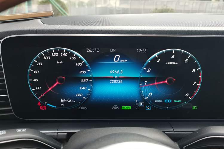 Used Mercedes-Benz GLS 2020 GLS 450 4MATIC Luxury Model Instrument Cluster