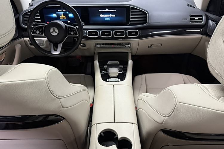 Used Mercedes-Benz GLS 2020 GLS 450 4MATIC Dynamic Edition Interior 1