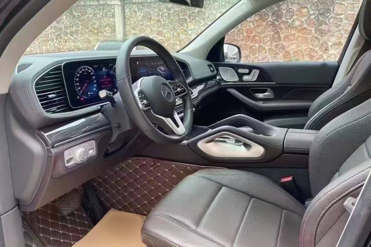 Used Mercedes-Benz GLS 2020 GLS 450 4MATIC Dynamic Edition Interior 2