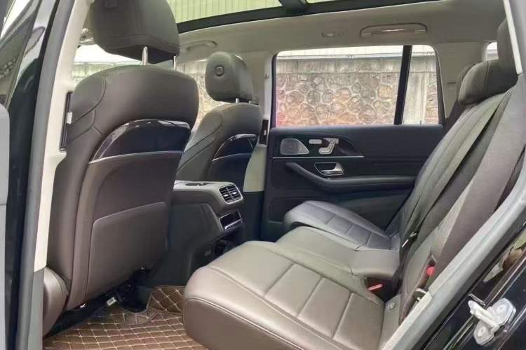 Used Mercedes-Benz GLS 2020 GLS 450 4MATIC Dynamic Edition Interior 3