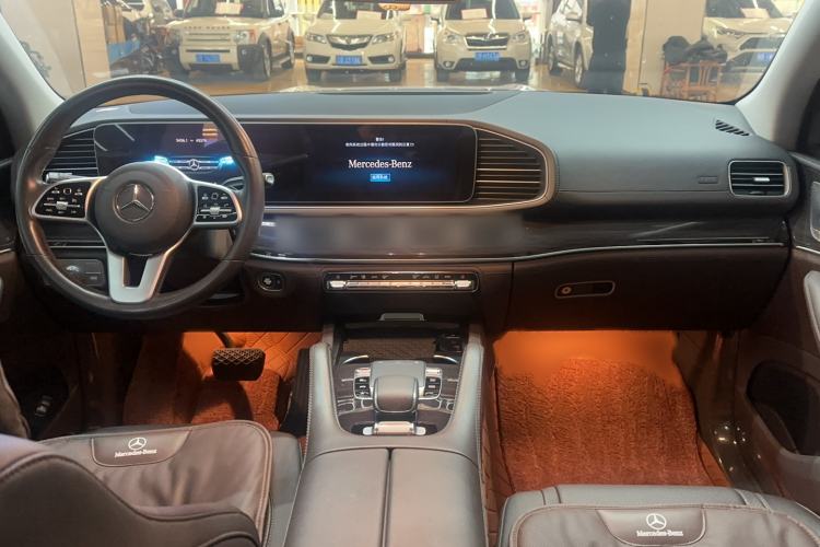 Used Mercedes-Benz GLS 2020 GLS 450 4MATIC Dynamic Edition Interior 3