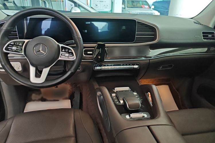Used Mercedes-Benz GLS 2020 GLS 450 4MATIC Dynamic Edition Interior 3