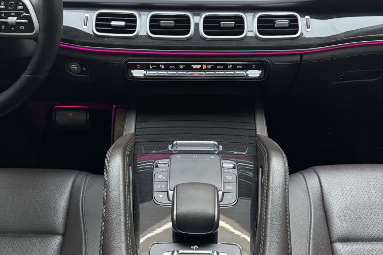 Used Mercedes-Benz GLS 2020 GLS 450 4MATIC Dynamic Edition Interior 3