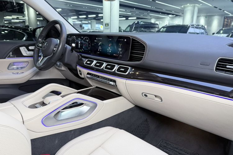 Used Mercedes-Benz GLS 2020 GLS 450 4MATIC Dynamic Edition Interior 7