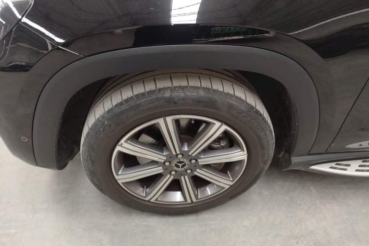 Used Mercedes-Benz GLS 2020 GLS 450 4MATIC Dynamic Edition Left Front Wheel Hub