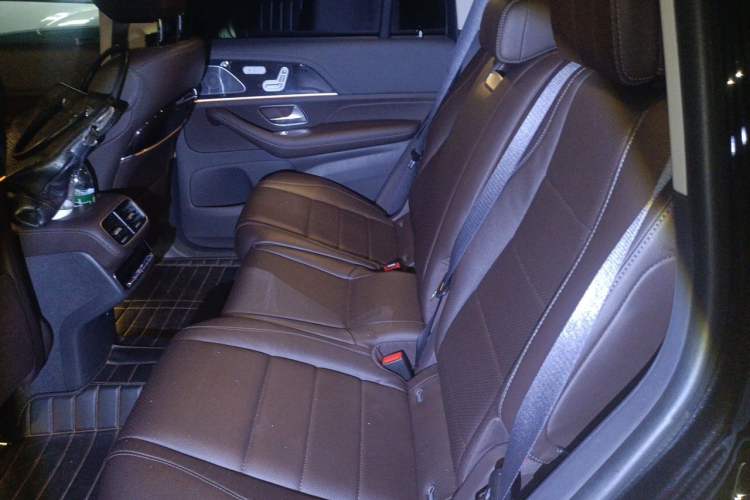 Used Mercedes-Benz GLS 2020 GLS 450 4MATIC Dynamic Edition Left Rear Seat