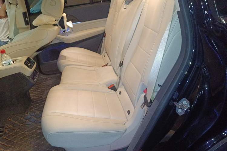 Used Mercedes-Benz GLS 2020 GLS 450 4MATIC Dynamic Edition Left Rear Seat
