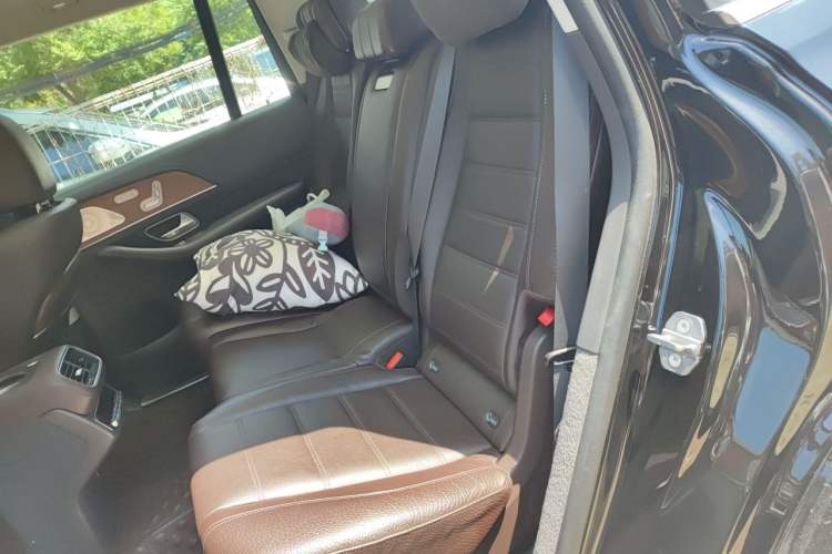 Used Mercedes-Benz GLS 2020 GLS 450 4MATIC Luxury Model Left Rear Seat