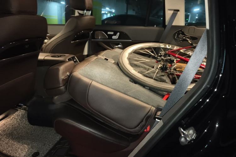 Used Mercedes-Benz GLS 2020 GLS 450 4MATIC Dynamic Edition Left Rear Seat