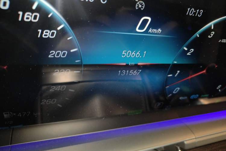 Used Mercedes-Benz GLS 2020 GLS 450 4MATIC Dynamic Edition Odometer Close Up
