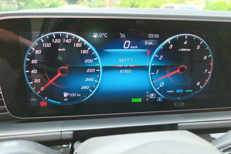 Used Mercedes-Benz GLS 2020 GLS 450 4MATIC Dynamic Edition Odometer Close Up
