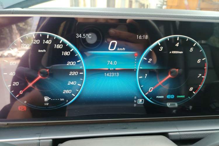 Used Mercedes-Benz GLS 2020 GLS 450 4MATIC Dynamic Edition Odometer Close Up