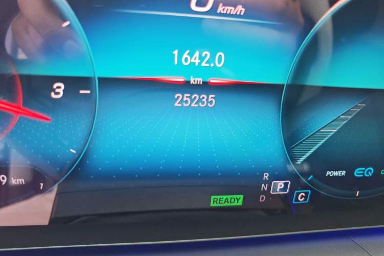 Used Mercedes-Benz GLS 2020 GLS 450 4MATIC Dynamic Edition Odometer Close Up