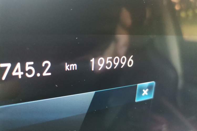 Used Mercedes-Benz GLS 2020 GLS 450 4MATIC Luxury Model Odometer Close Up